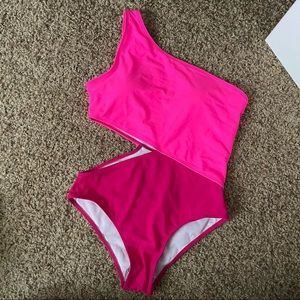 Never Worn Medium Two Tone Pink One Piece Swimsuit